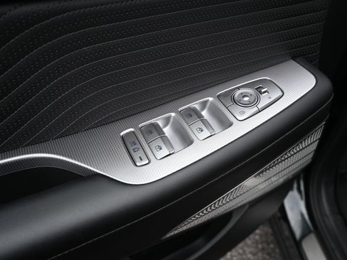 Used 2025 Hyundai Palisade Calligraphy image 17