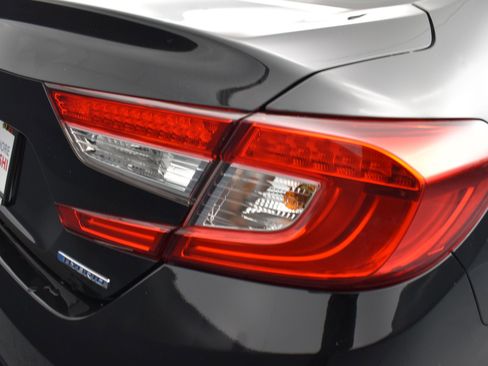 Used 2021 Honda Accord EX image 7