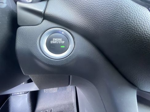 Certified 2019 Chevrolet Equinox LT FWD image 18