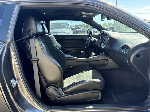 Used 2016 Dodge Challenger R/T Scat Pack image 27
