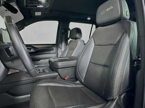 Used 2022 Chevrolet Tahoe High Country image 11