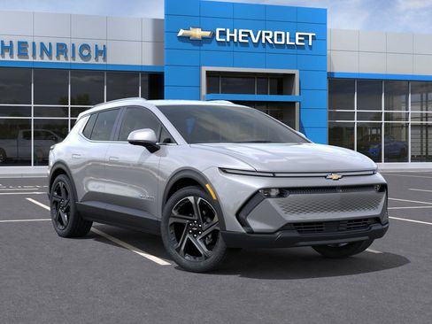 New 2026 Chevrolet Equinox EV LT w/ Convenience Package II image 31