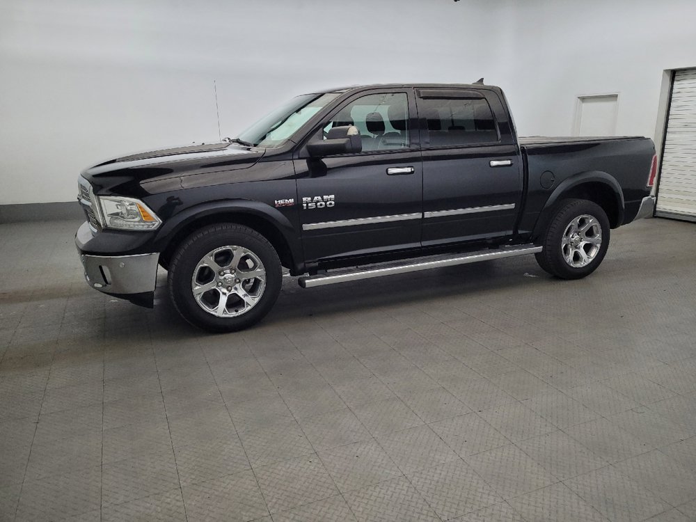 Used 2015 RAM 1500 Laramie w/ Convenience Group AWD/4WD image 2