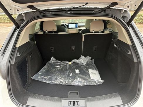 New 2026 Lincoln Corsair Reserve image 25