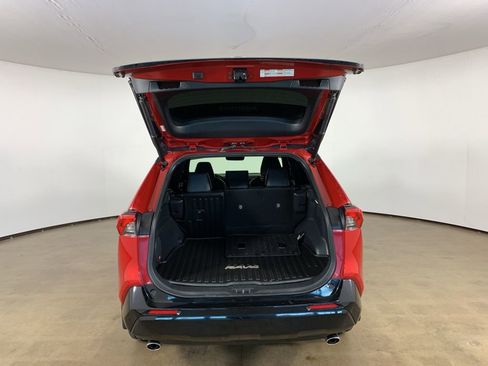 Used 2023 Toyota RAV4 XSE AWD/4WD image 12