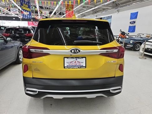 Used 2021 Kia Seltos SX w/ SX Sunroof Package image 5