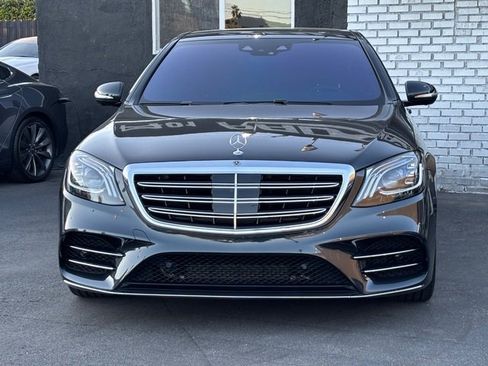 Used 2018 Mercedes-Benz S 560 4MATIC Sedan image 2