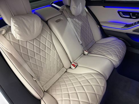 Used 2023 Mercedes-Benz S 580 4MATIC Sedan w/ AMG Line image 35