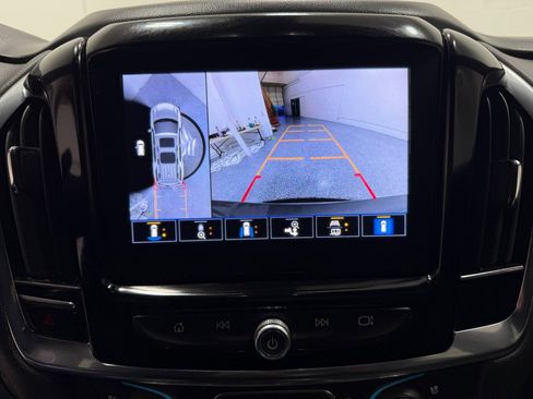 Used 2023 Chevrolet Traverse Premier image 19