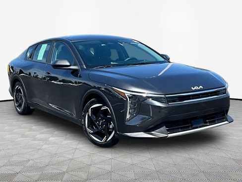 Used 2025 Kia K4 EX FWD image 3
