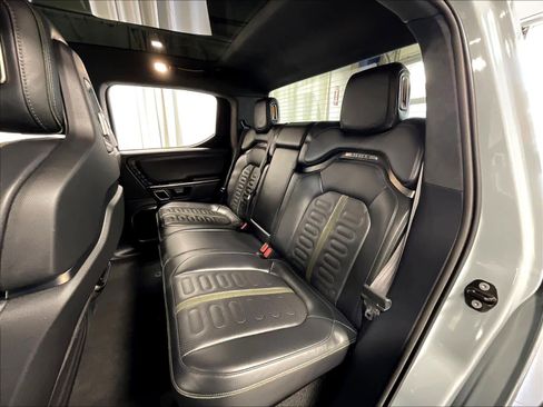 Used 2022 Rivian R1T Adventure image 15