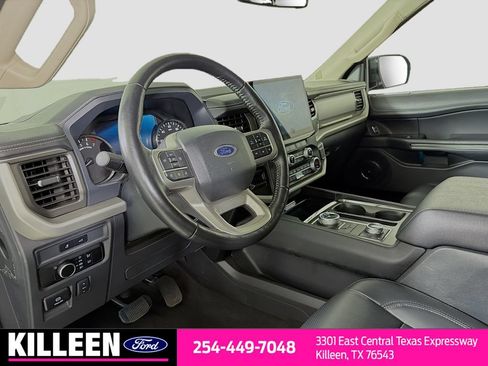 Used 2024 Ford Expedition Max XLT AWD/4WD image 11