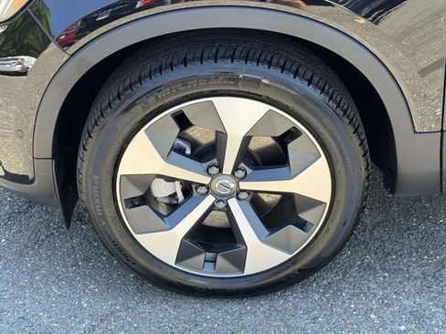 Certified 2026 Volvo XC40 B5 Plus w/ Protection Package Premier AWD/4WD image 8