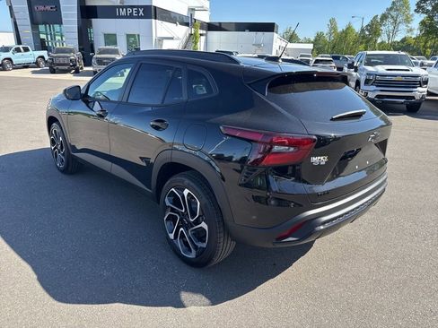 New 2026 Chevrolet Trax RS FWD image 3