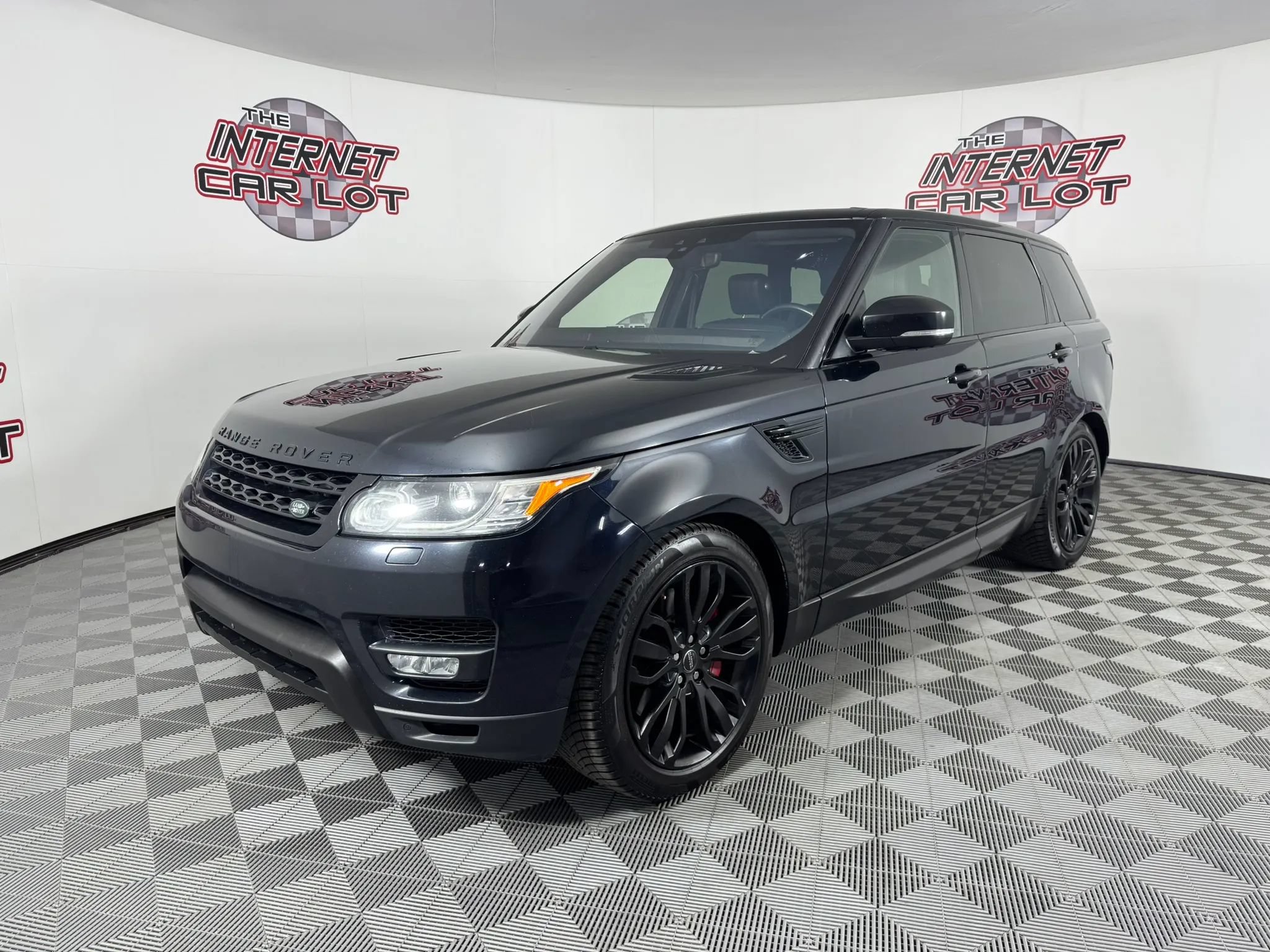 Used 2017 Land Rover Range Rover Sport Supercharged AWD/4WD image 3