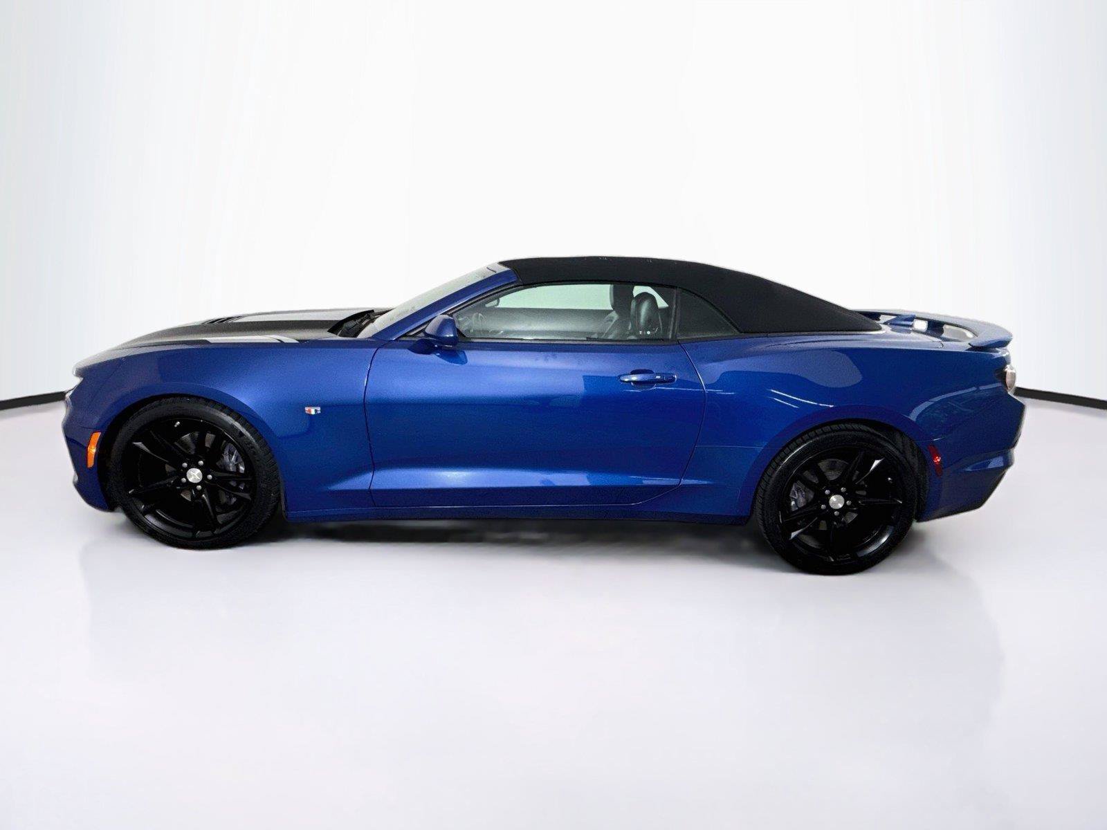 Used 2023 Chevrolet Camaro SS RWD image 2