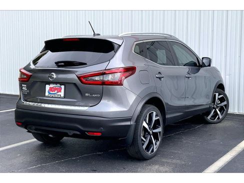 Used 2022 Nissan Rogue Sport SL AWD/4WD image 11