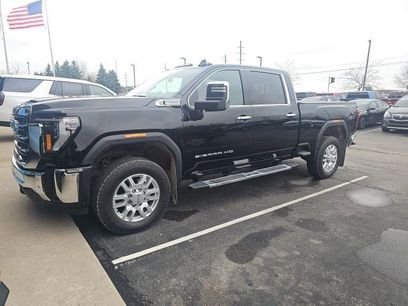 Used 2024 GMC Sierra 2500 SLT w/ SLT Premium Package