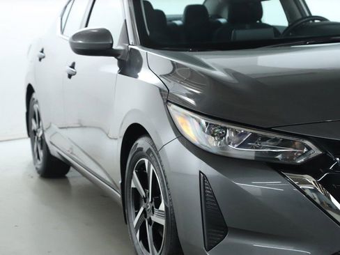 Certified 2025 Nissan Sentra SV image 10