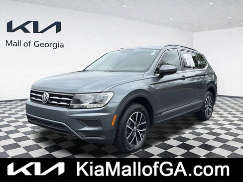 Used 2021 Volkswagen Tiguan SE FWD image 1