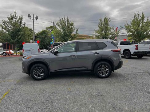 Used 2023 Nissan Rogue S image 4