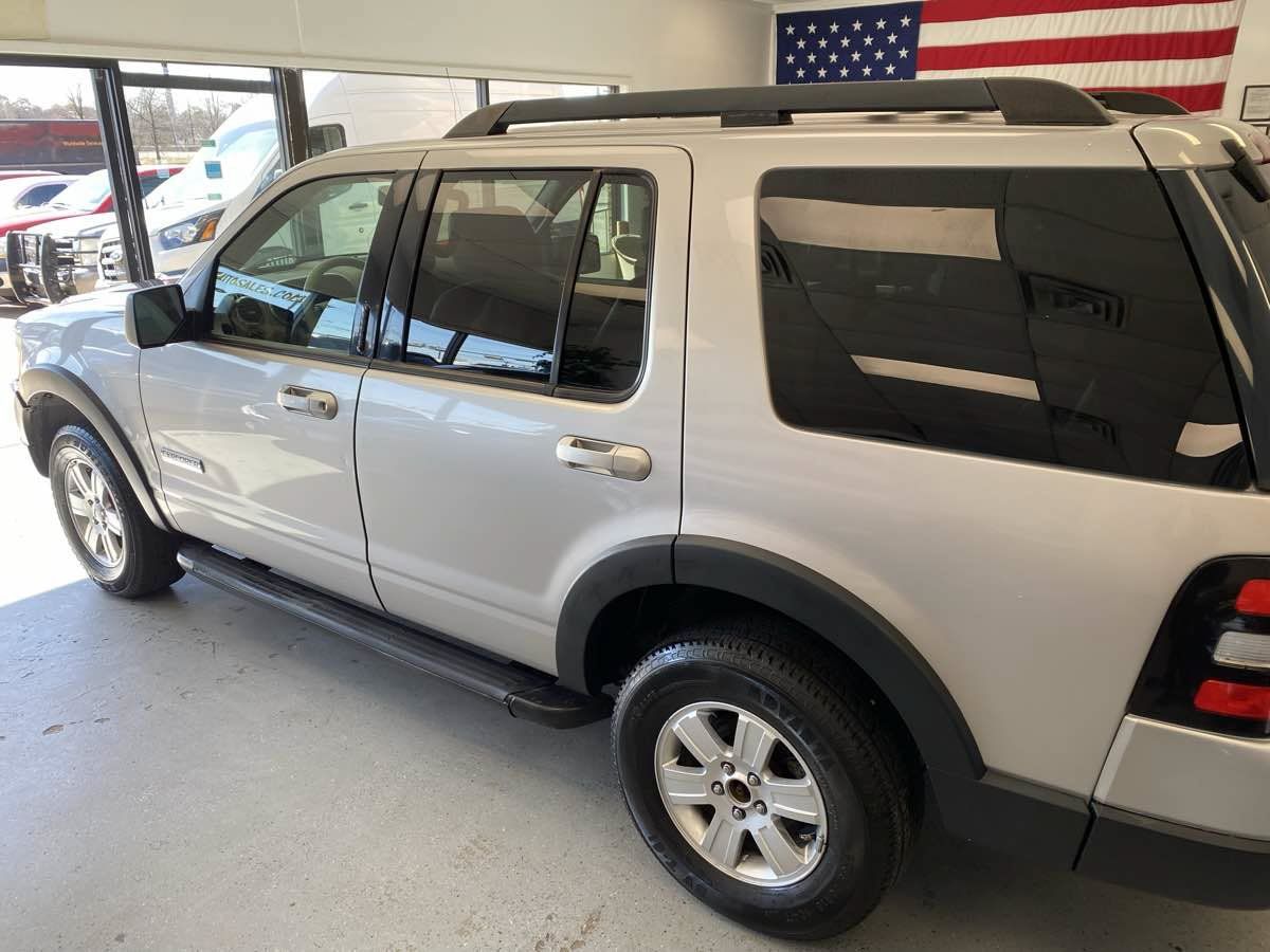 Used 2007 Ford Explorer XLT RWD image 13