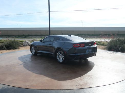 Used 2021 Chevrolet Camaro LS image 4