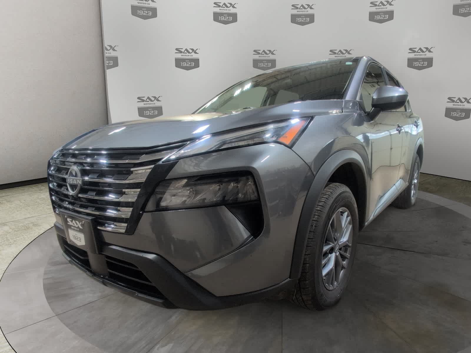 Used 2026 Nissan Rogue SV AWD/4WD image 8