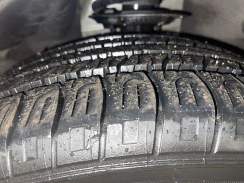 Used 2022 Ford Edge SE w/ Black Appearance Package image 27