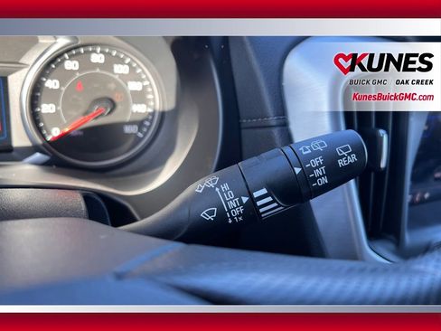 Used 2024 GMC Terrain SLE image 23