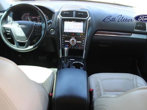 Used 2017 Ford Explorer Platinum AWD/4WD image 17