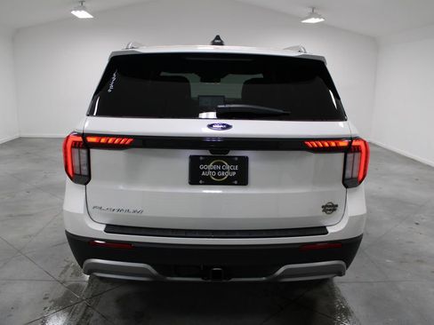 New 2026 Ford Explorer Platinum image 7