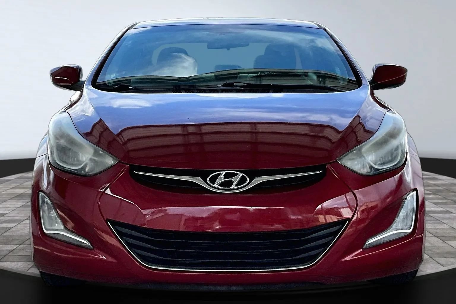Used 2014 Hyundai Elantra SE w/ Option Group 02 FWD image 2