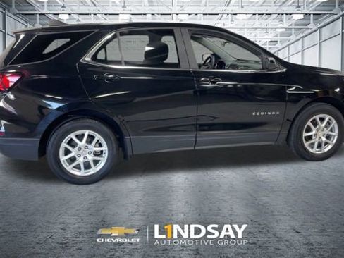Certified 2023 Chevrolet Equinox LT image 2