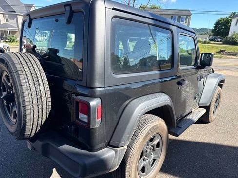 Used 2023 Jeep Wrangler Sport AWD/4WD image 6