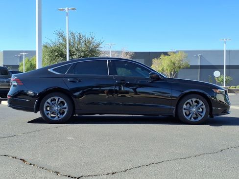 Used 2025 Honda Accord EX-L image 6