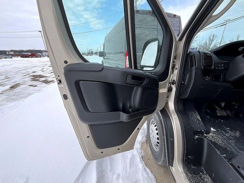 New 2026 RAM ProMaster 2500 w/ Premium Convenience Group image 12