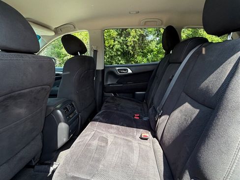 Used 2015 Nissan Pathfinder SV w/ Cargo Package AWD/4WD image 18