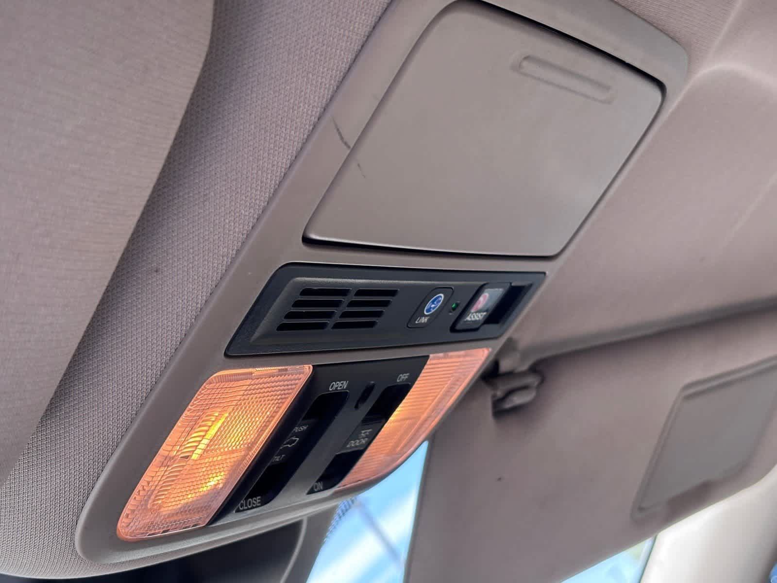 Used 2018 Honda Odyssey Elite image 25