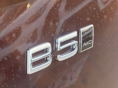 New 2026 Volvo XC90 B5 Plus image 8