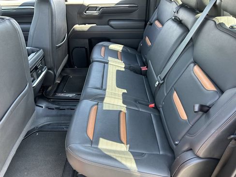 Used 2024 GMC Sierra 1500 AT4 AWD/4WD image 25