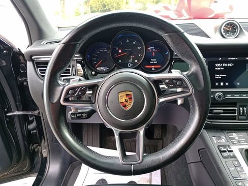 Used 2021 Porsche Macan image 23
