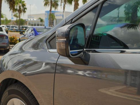 Used 2020 Honda Odyssey EX image 9