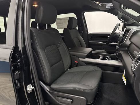 New 2026 RAM 1500 4x4 Crew Cab image 30