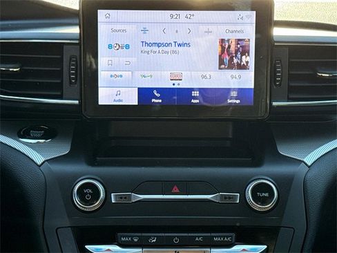 Used 2020 Ford Explorer XLT w/ Equipment Group 202A image 14