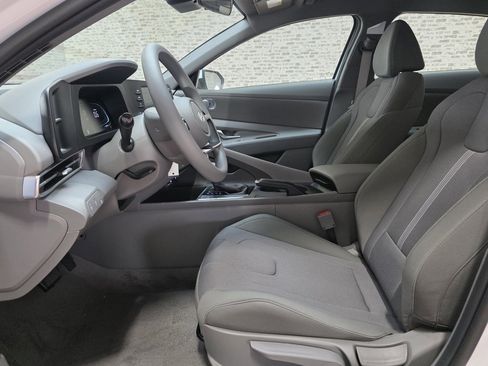 New 2026 Hyundai Elantra SE image 19