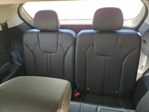 New 2026 Kia Sorento S FWD image 21