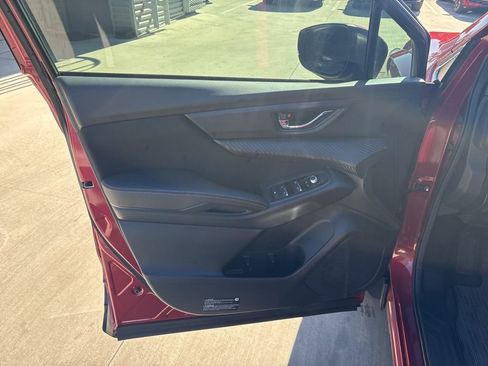 Used 2025 Subaru Ascent Premium image 10