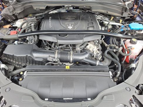 Used 2023 Maserati Grecale Modena image 28