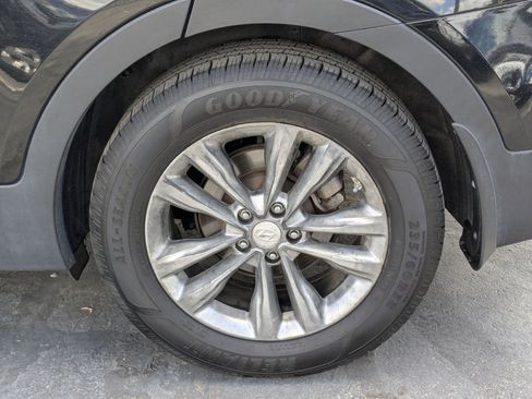 Used 2018 Hyundai Santa Fe Sport 2.0T AWD/4WD image 14